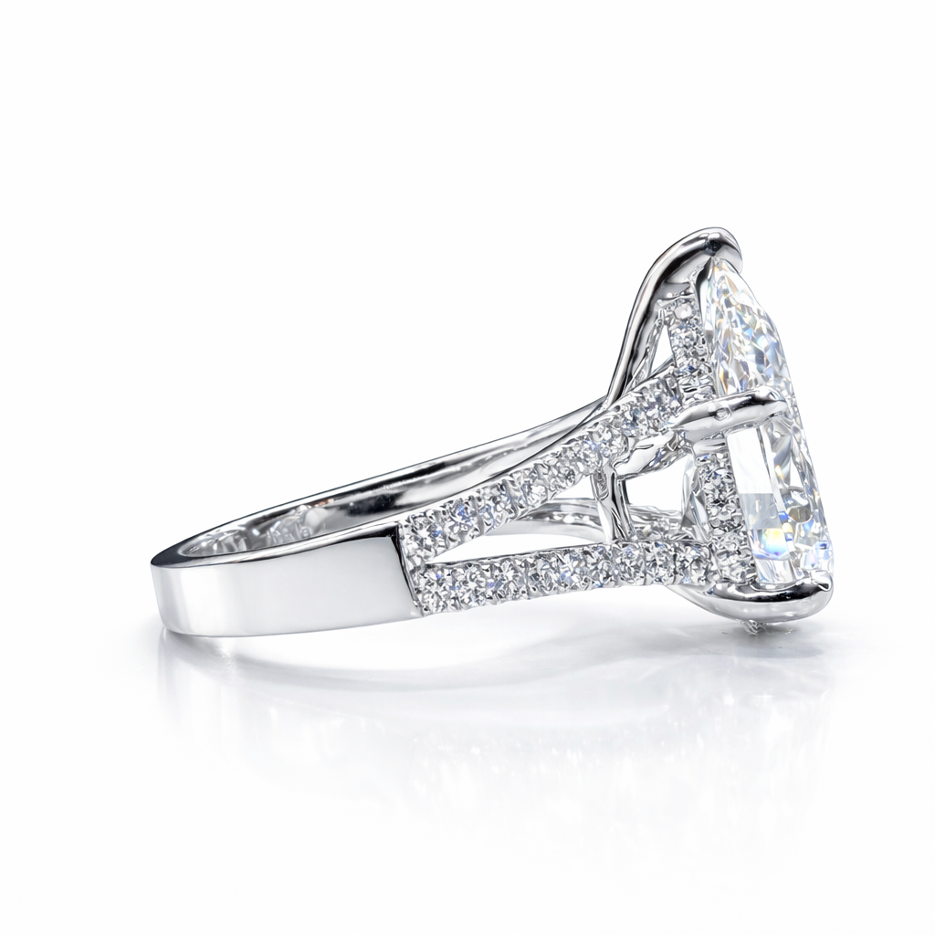 The Madison Pear Shape Split