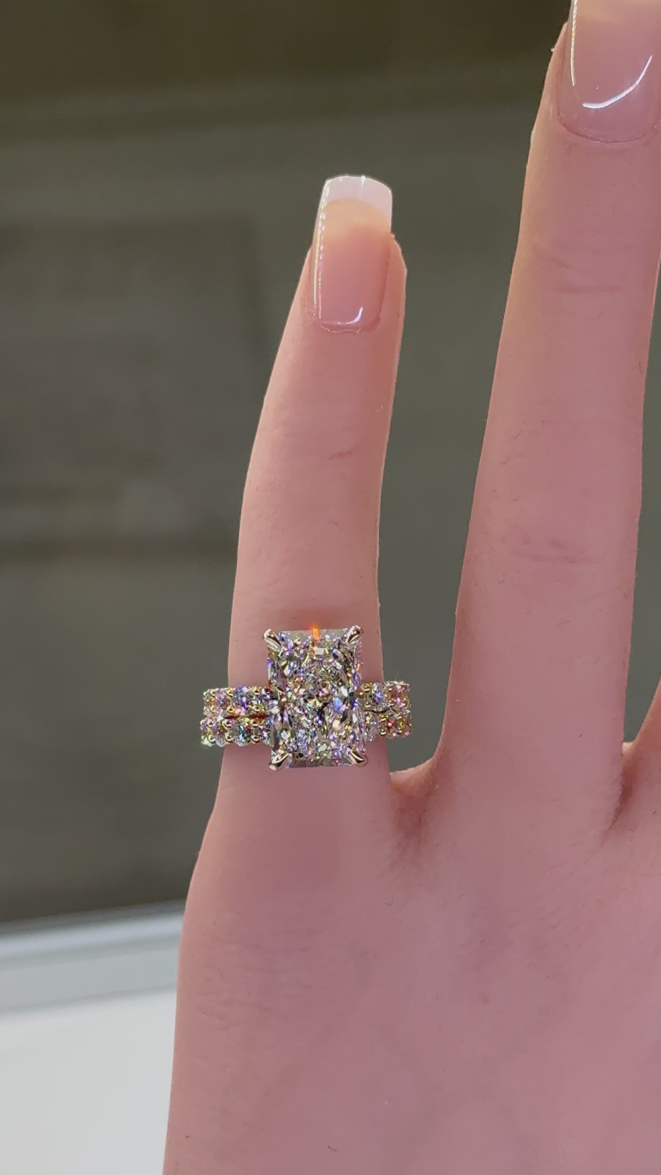 The Luna Wedding Band