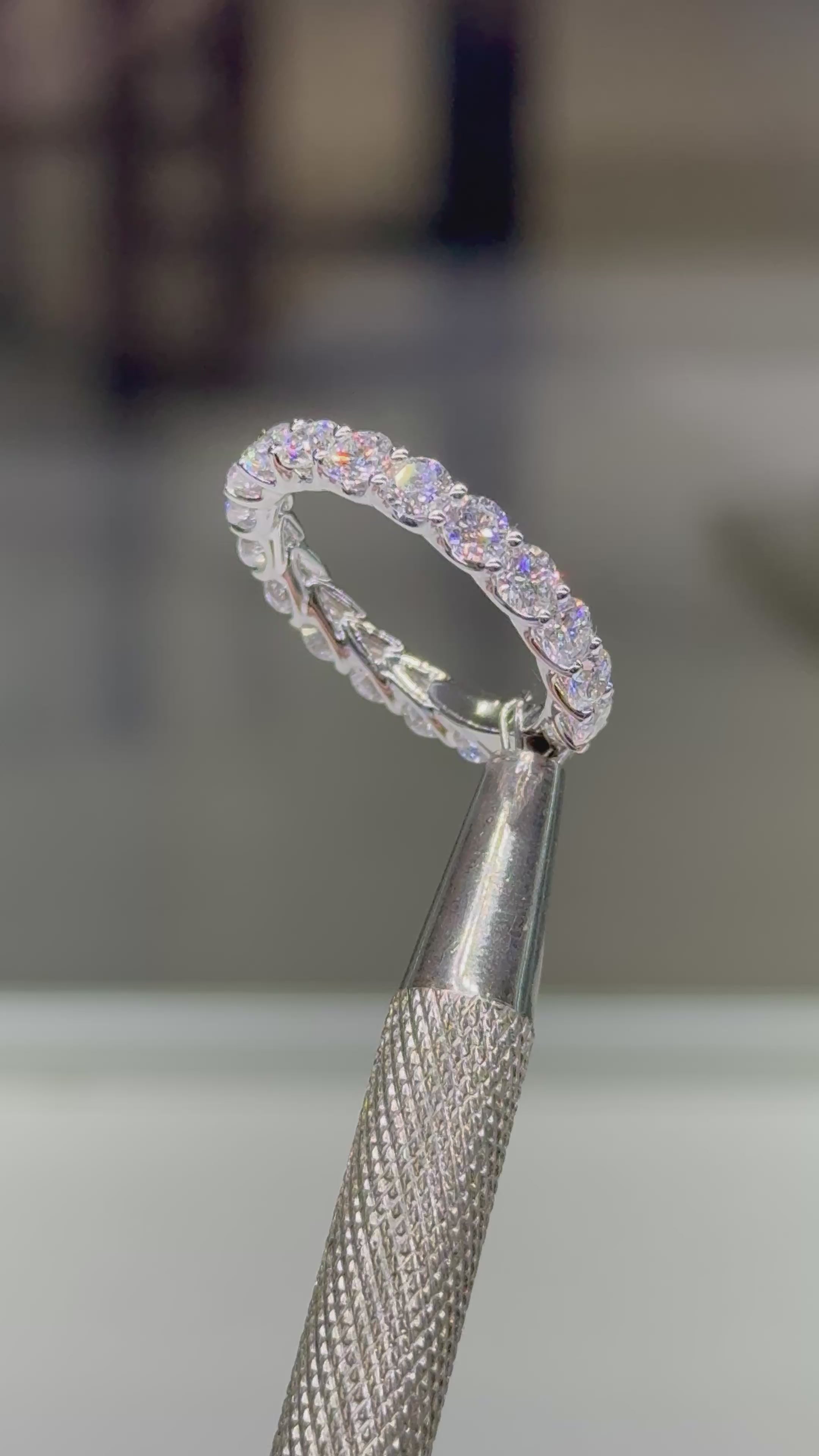 The Necola Wedding Band